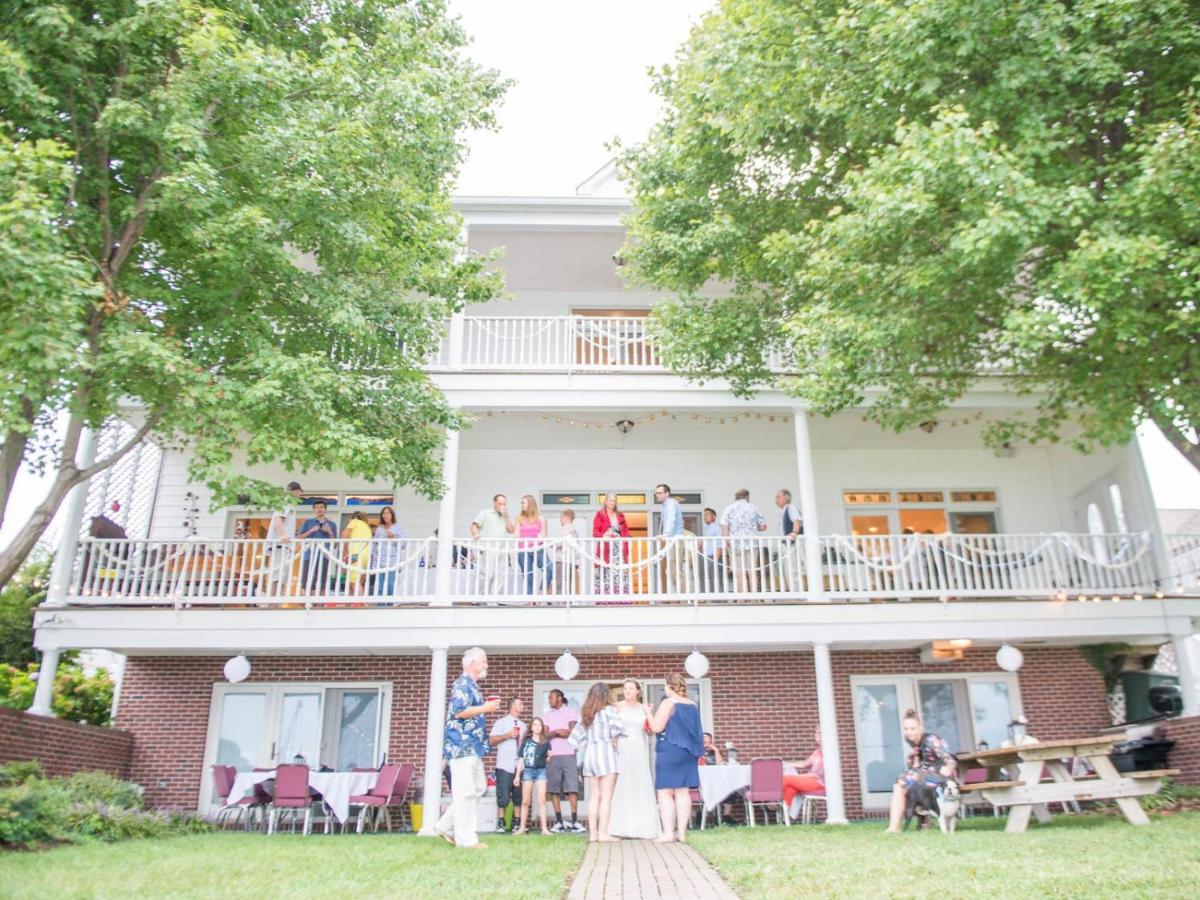 Blue Heron Inn - A Bed And Breakfast Llc 所罗门斯 外观 照片