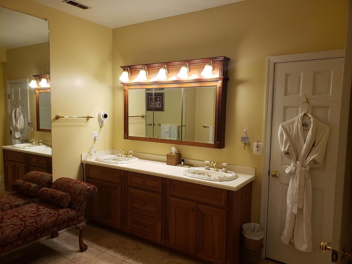 Blue Heron Inn - A Bed And Breakfast Llc 所罗门斯 外观 照片