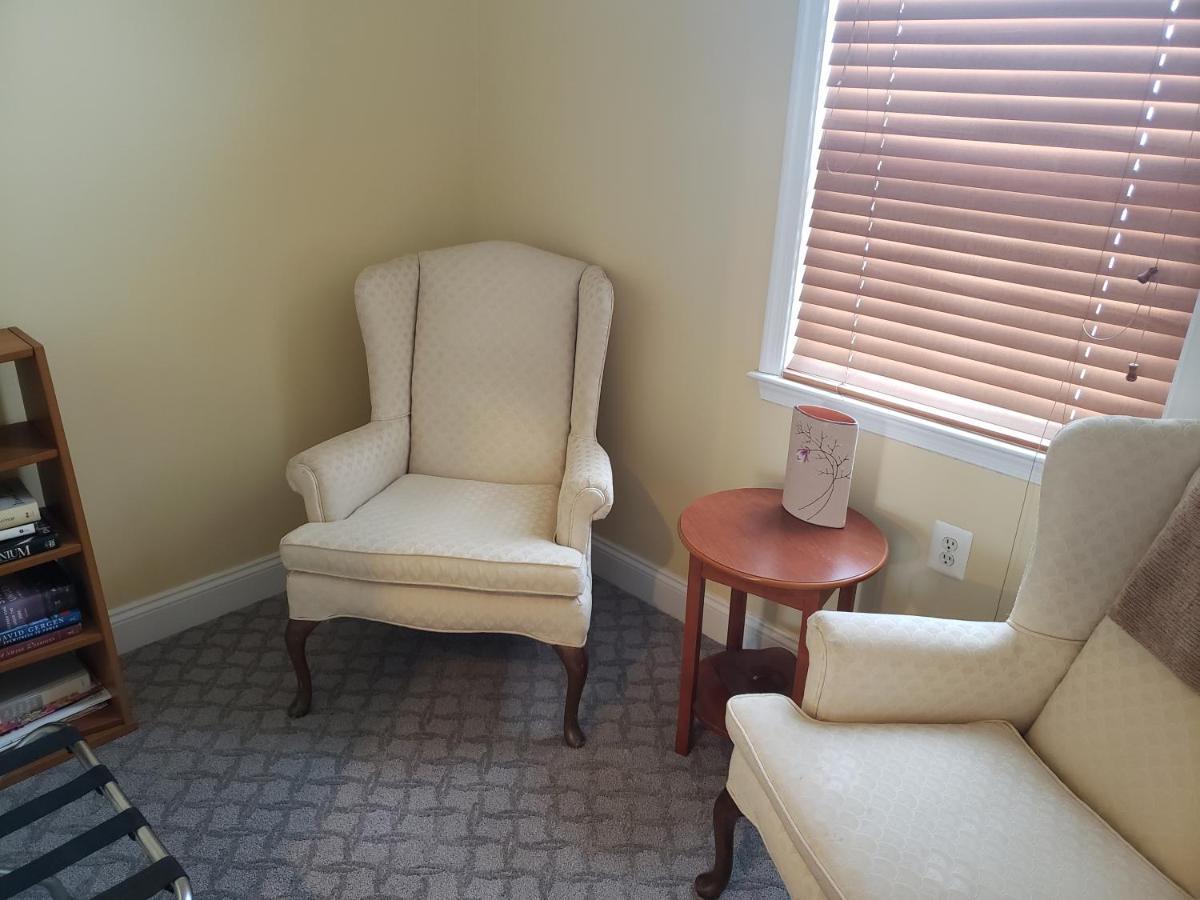 Blue Heron Inn - A Bed And Breakfast Llc 所罗门斯 外观 照片